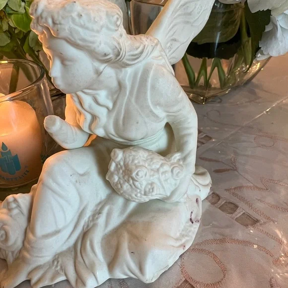 Partylite Retired Vintage White Angelic Figurine Candle Holder - Picture 3 of 5